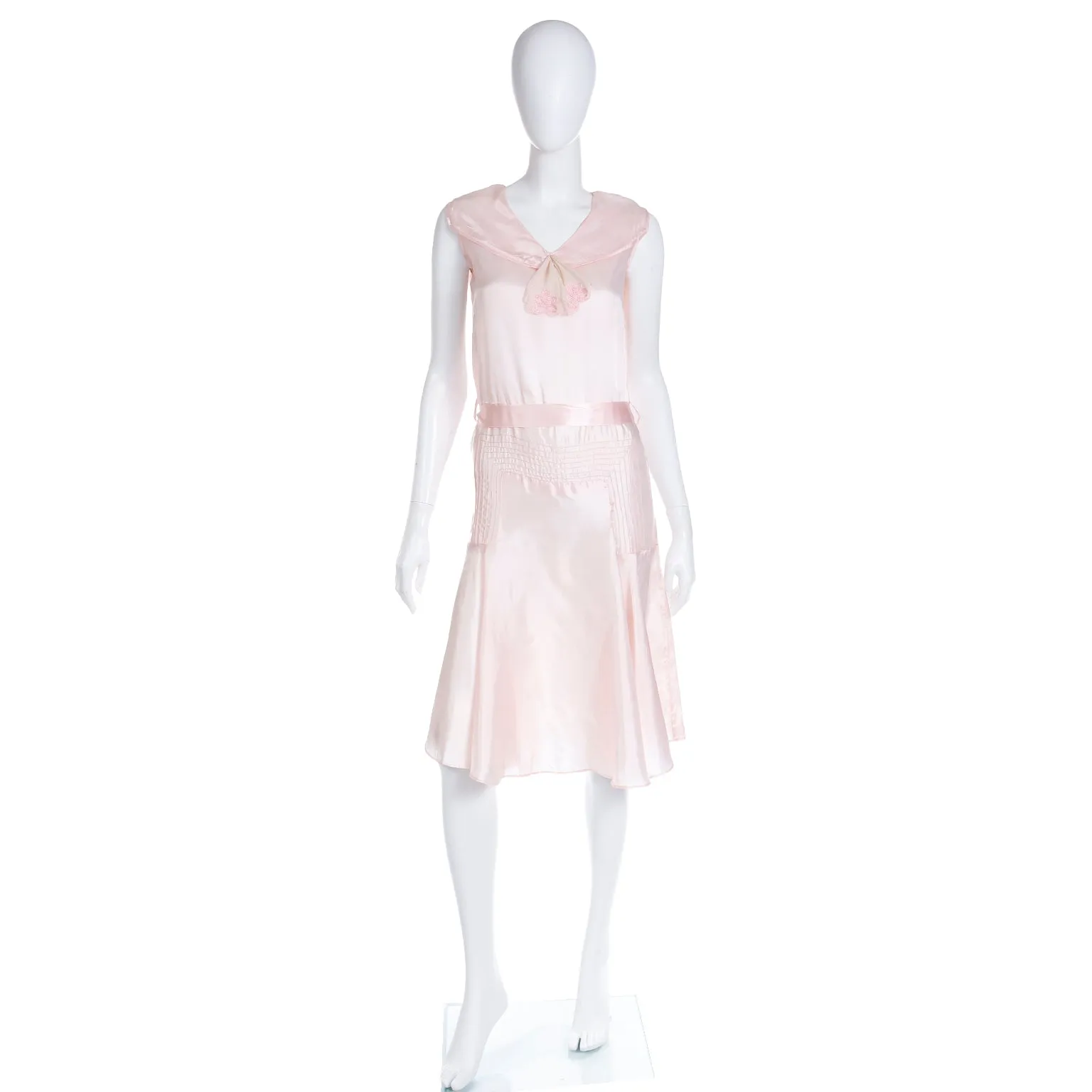 1920s Pink Satin Sleeveless Dress with Belt and Organza Bow