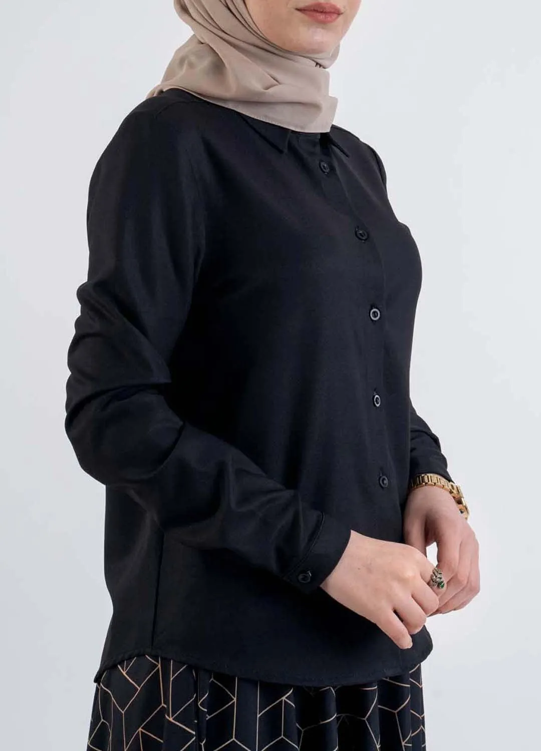 black shirt-Casual Hijab Outfit