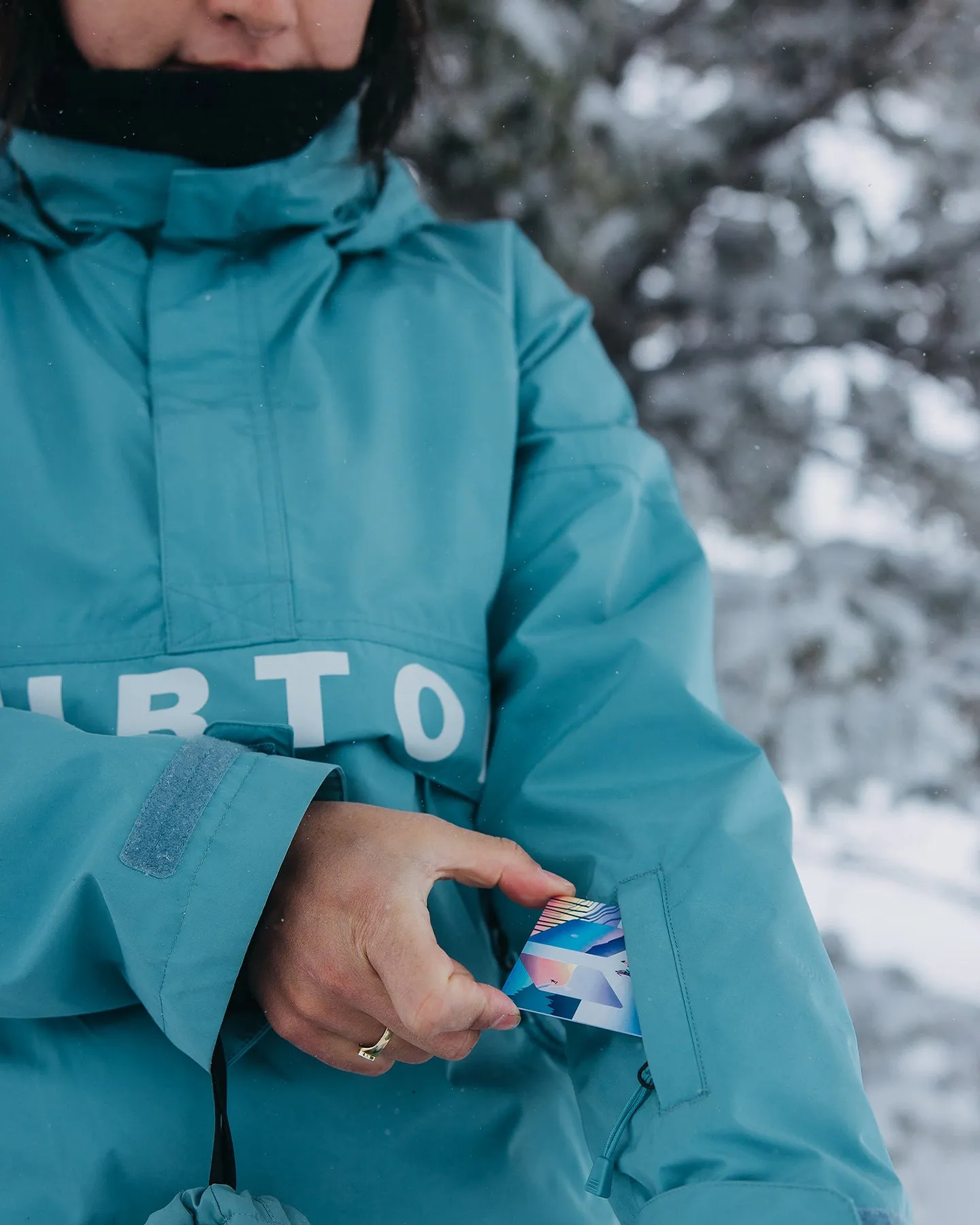 Burton Women's Frostner 2L Anorak Snow Jacket - Rock Lichen/Stout White