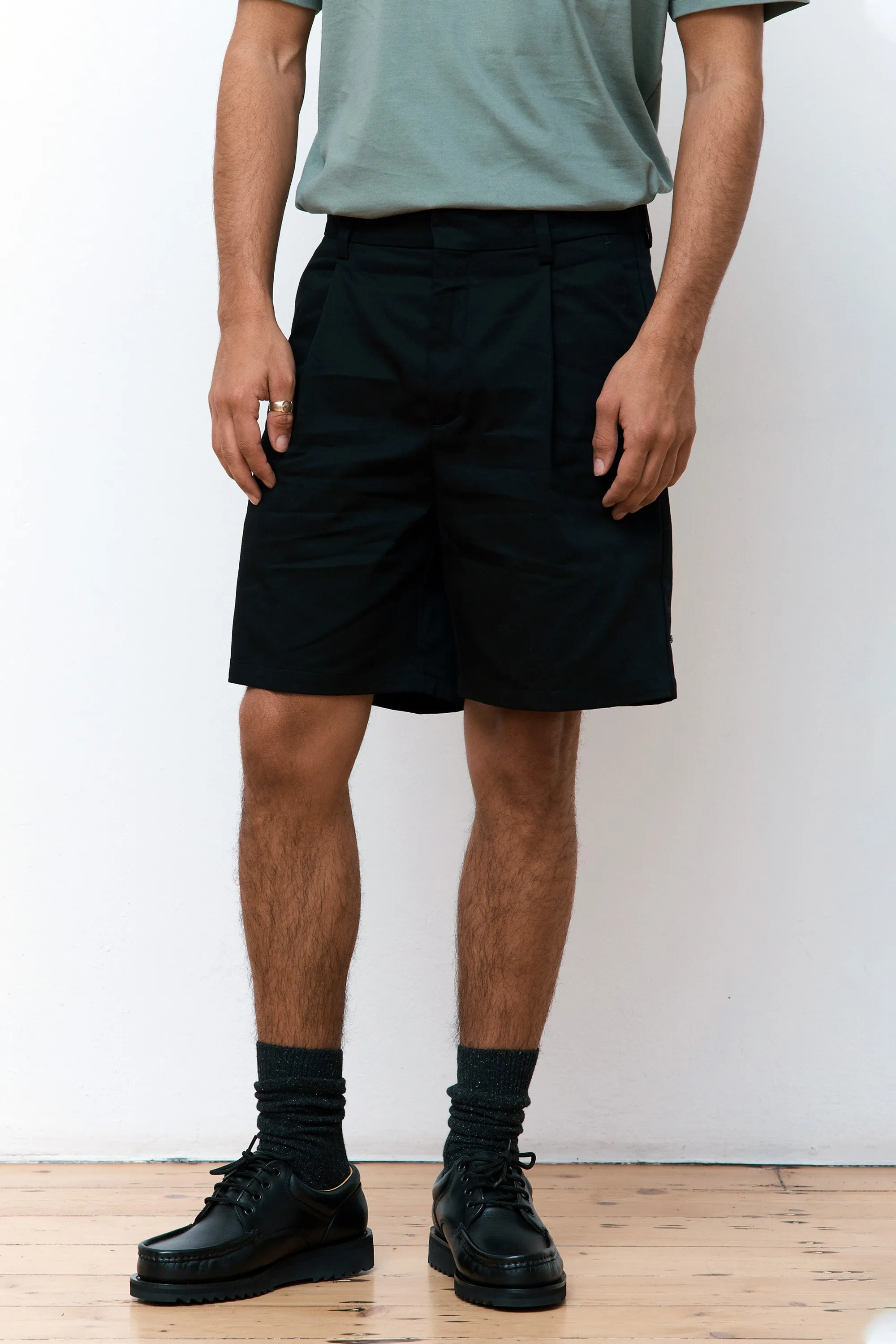 Christopher Gabardine Short Black