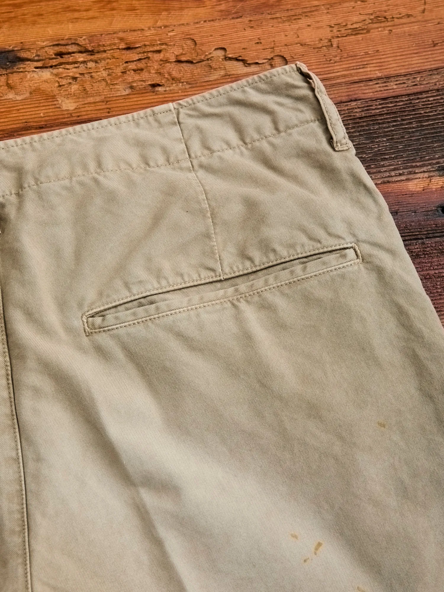 Damaged Field Chino Pants in Beige