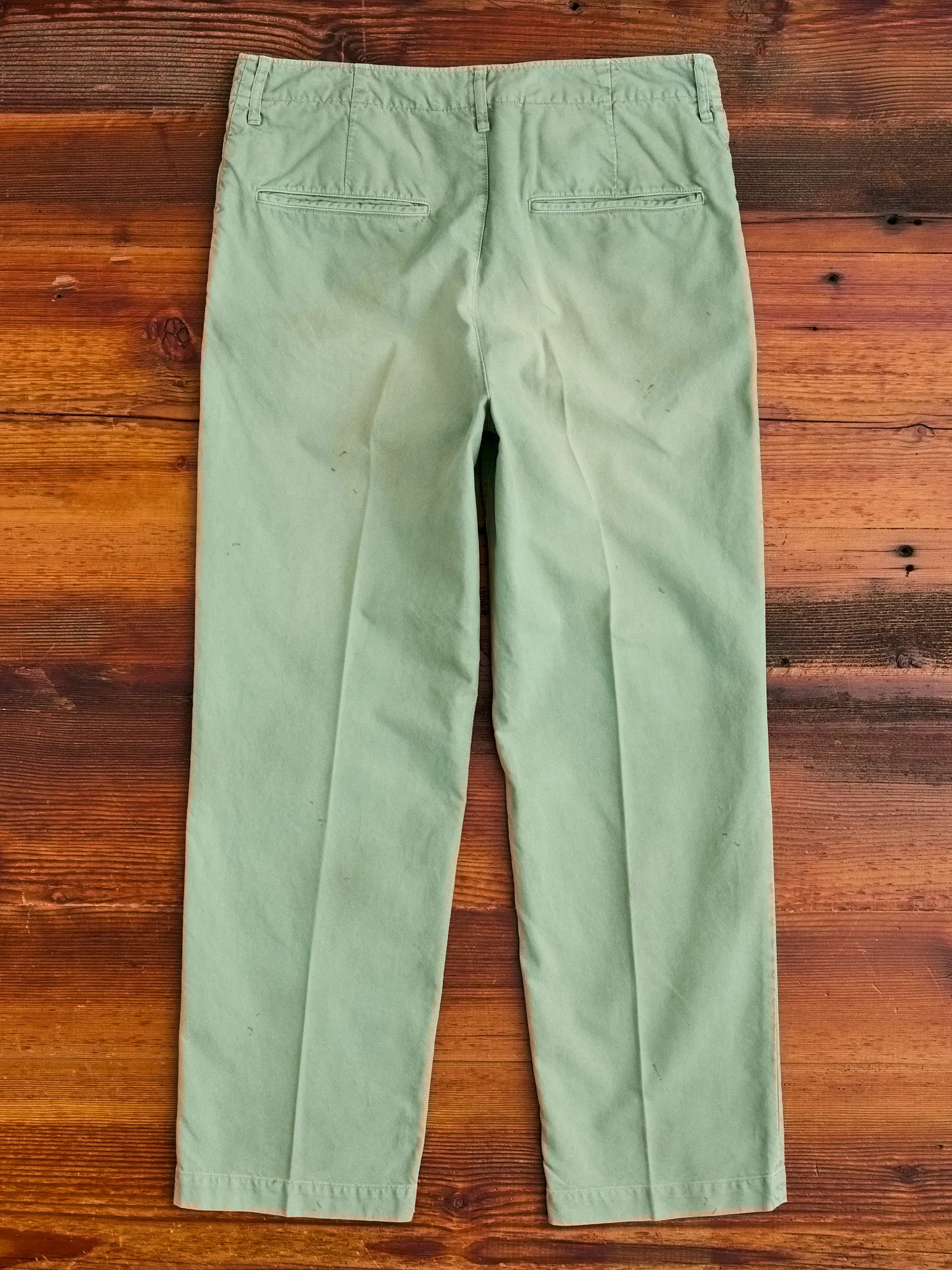 Damaged Field Chino Pants in Green