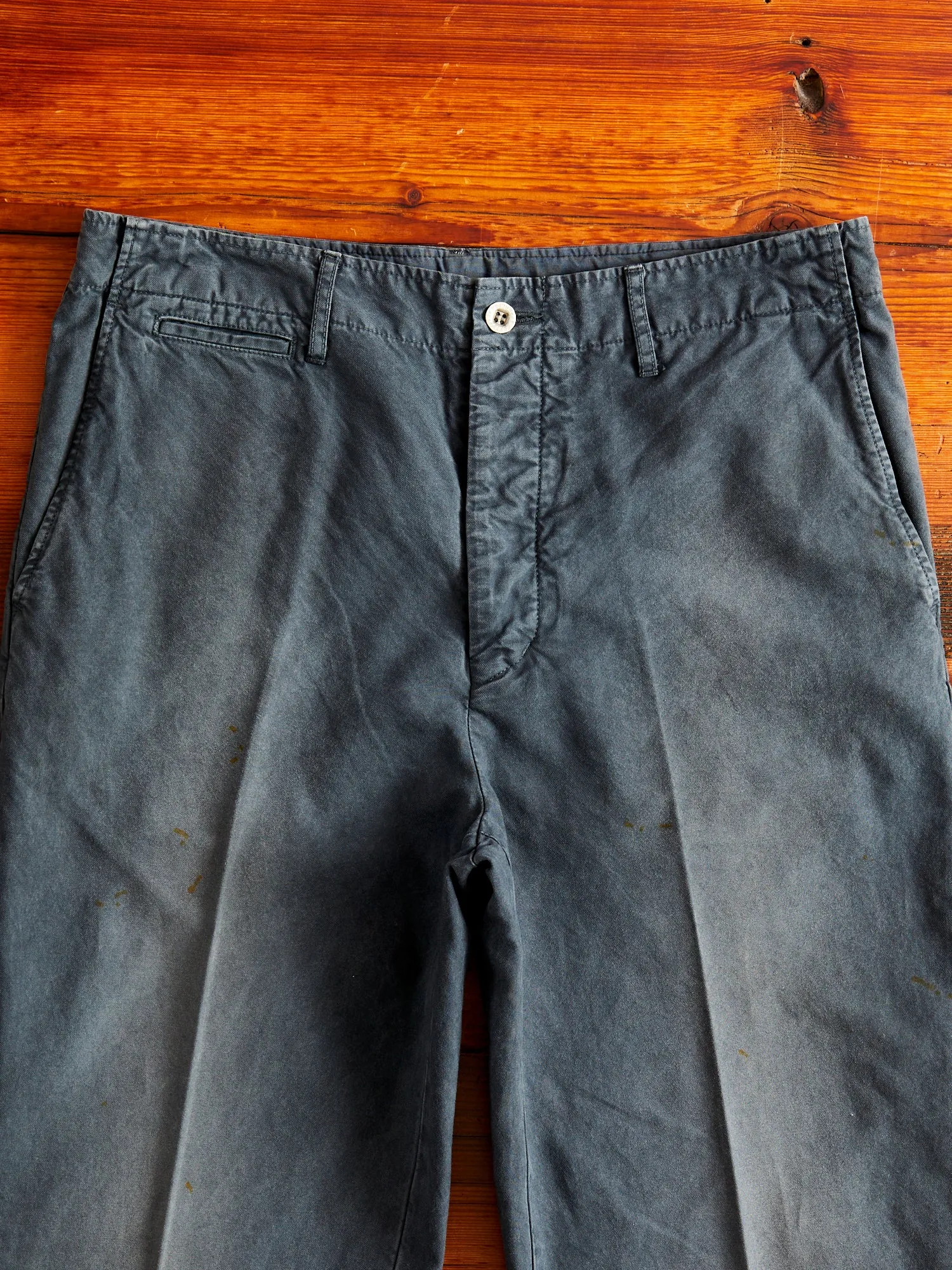 Damaged Field Chino Pants in Navy