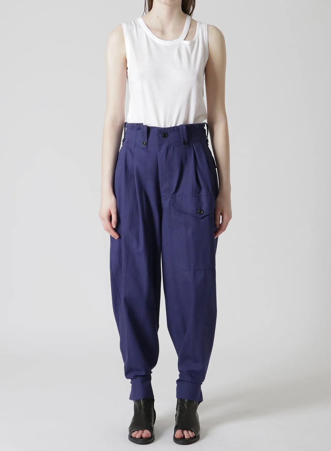 DOBBY CHINO PANTS WITH LEFT FLAP POCKET