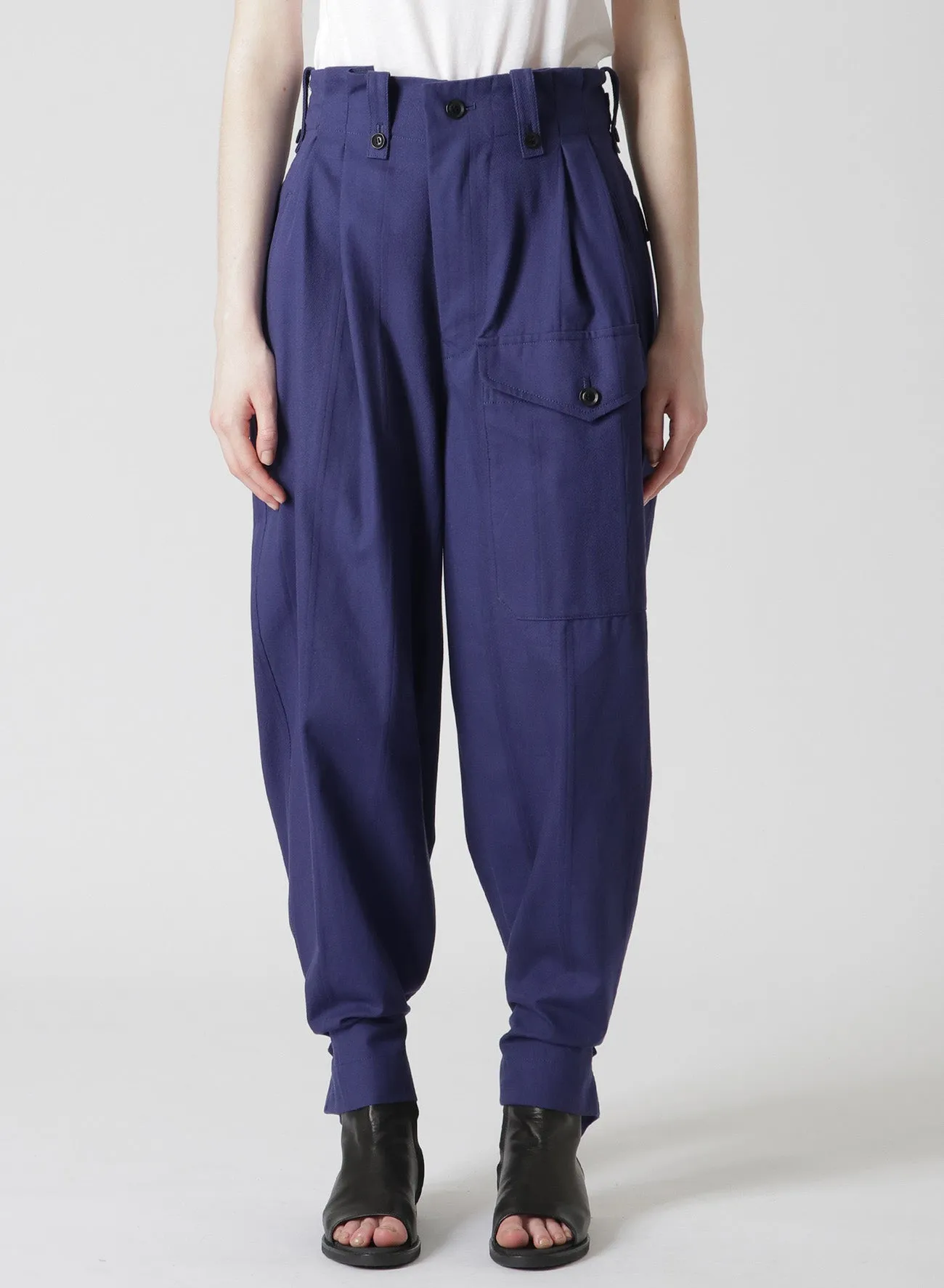 DOBBY CHINO PANTS WITH LEFT FLAP POCKET