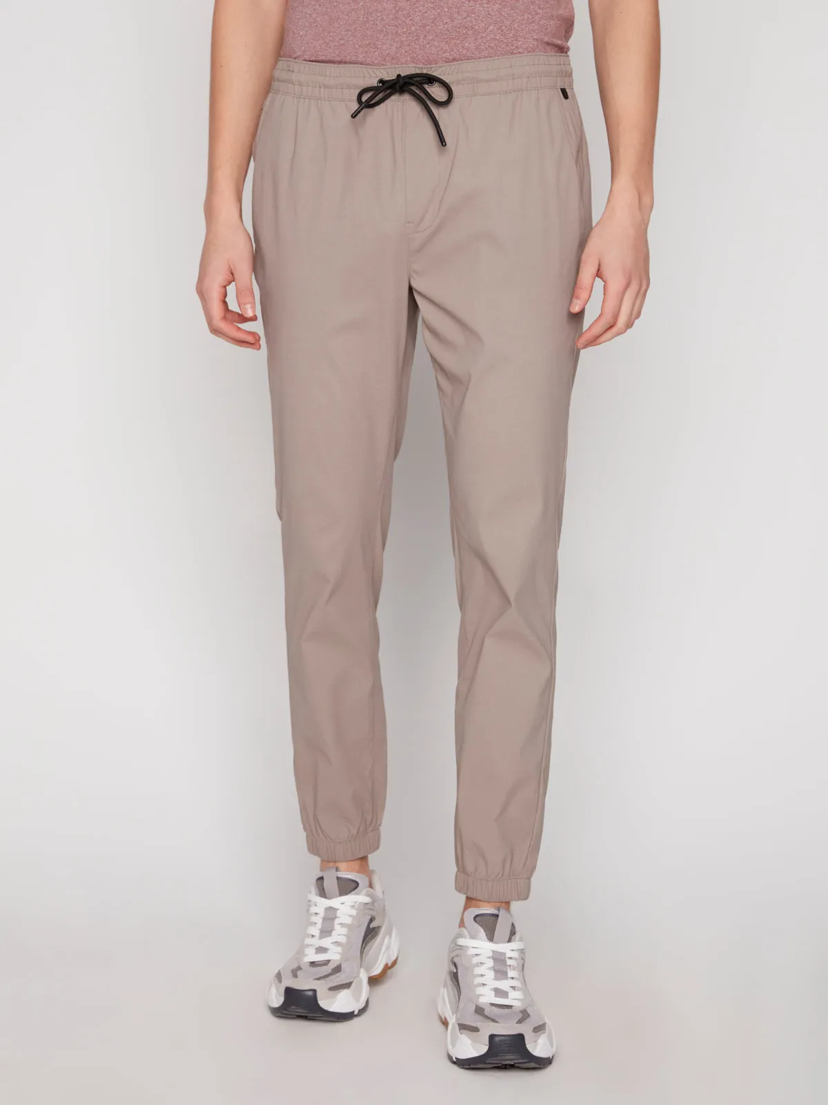 OLIVIER MEN'S TECH JOGGER - BEIGE