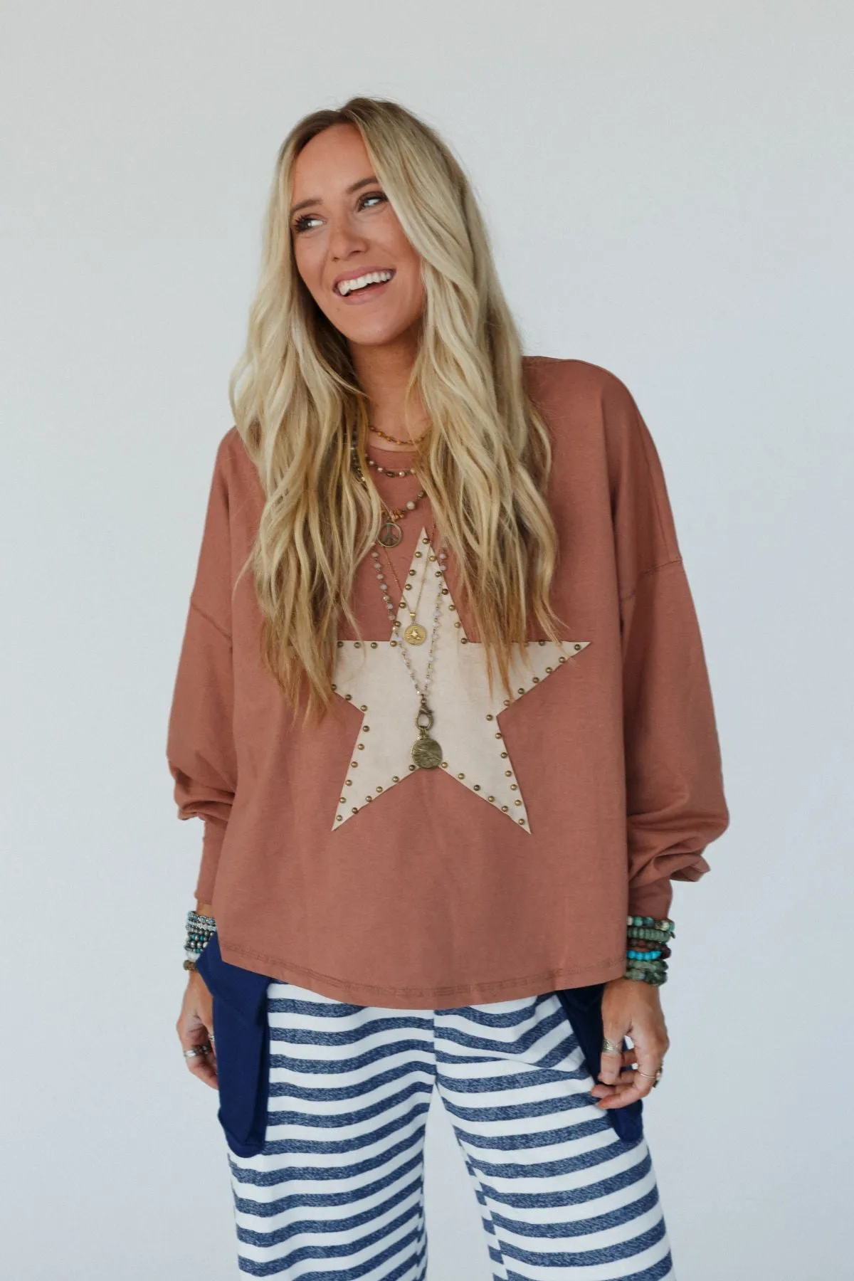 Ovalie Studded Star Top - Camel