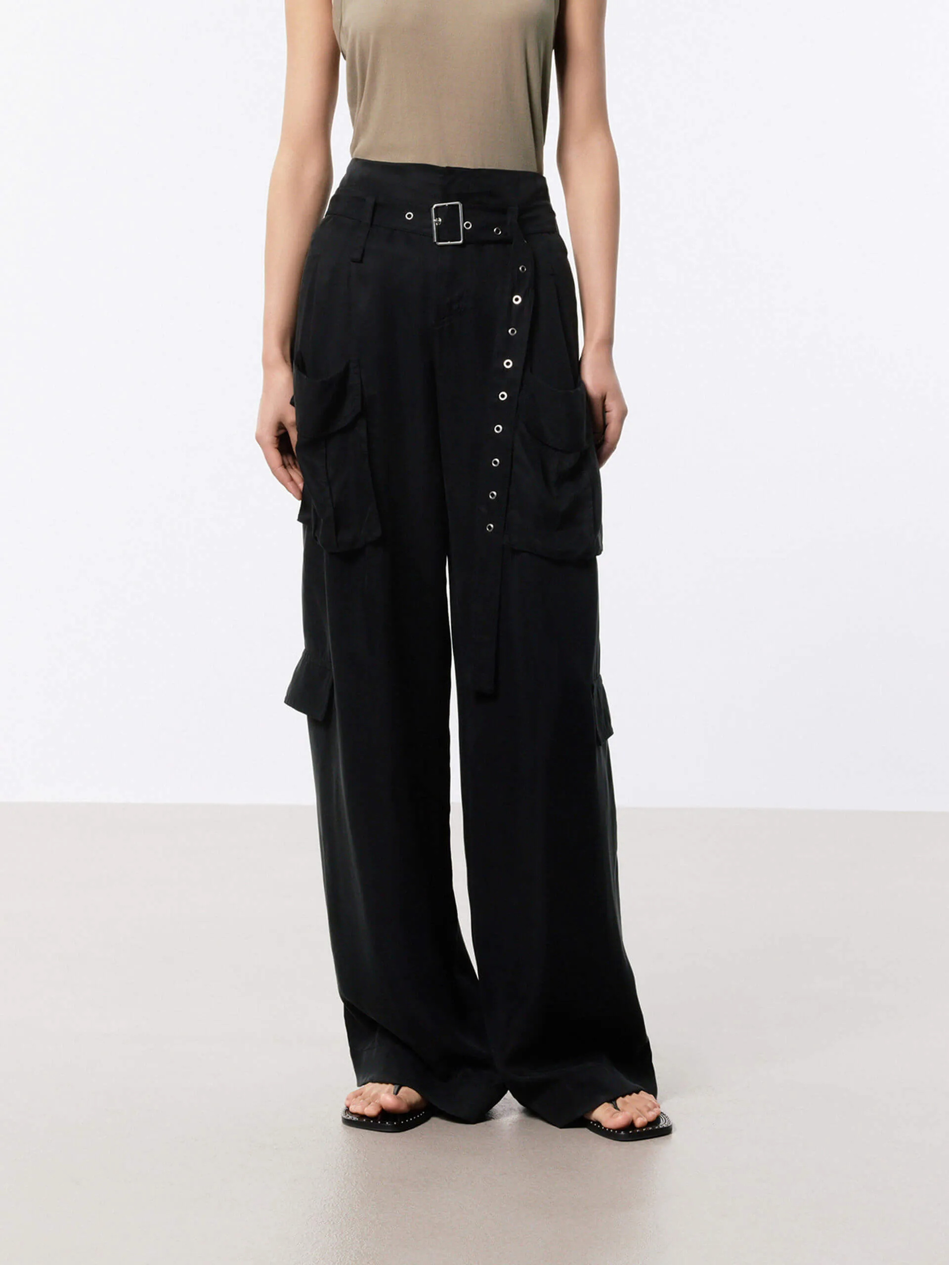 Wide Leg Cargo Pants