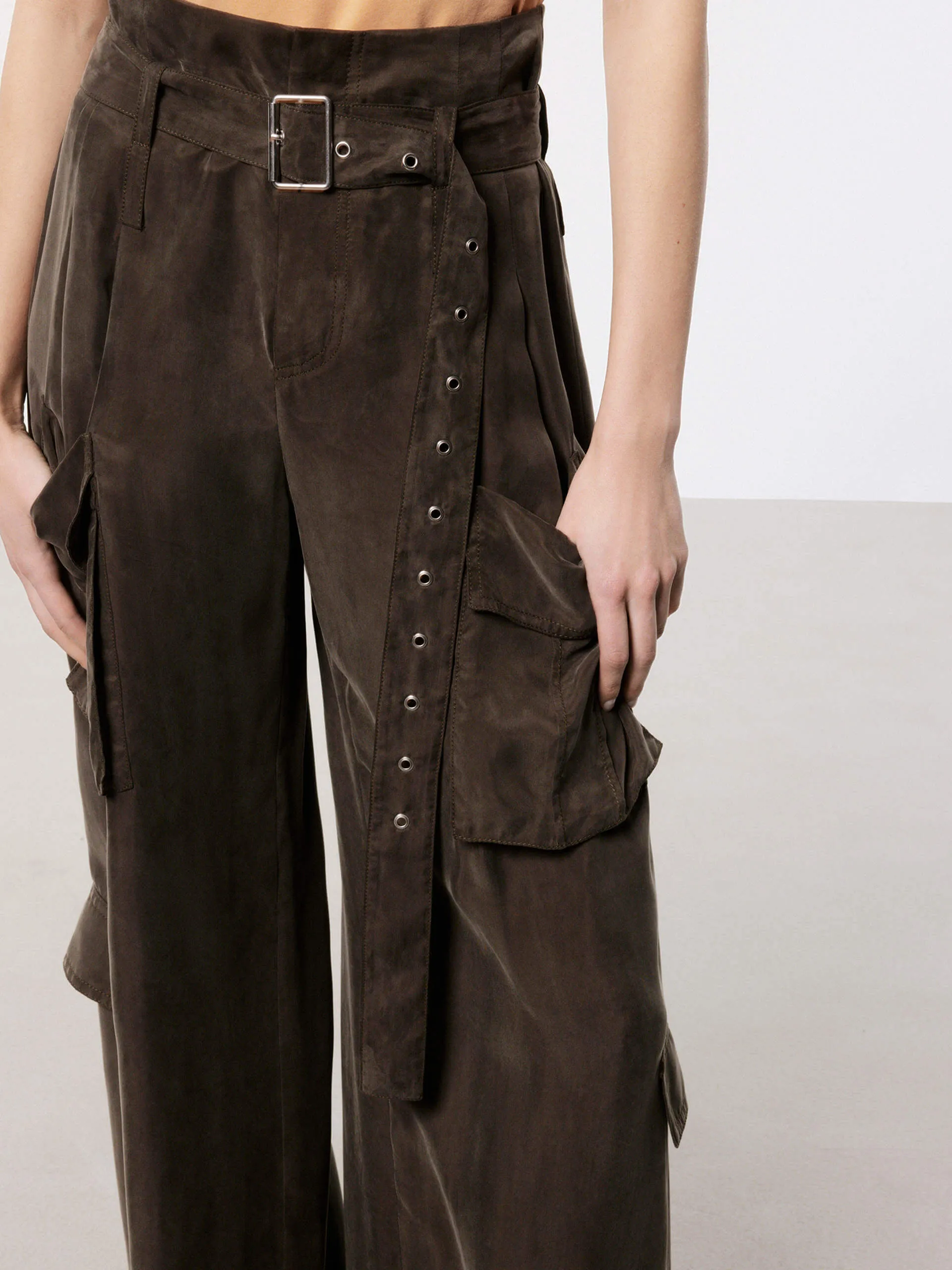 Wide Leg Cargo Pants