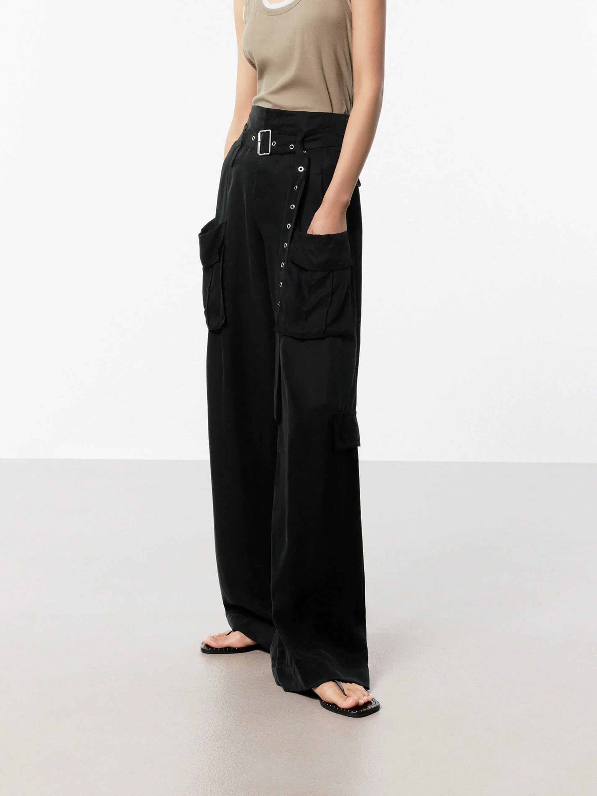 Wide Leg Cargo Pants