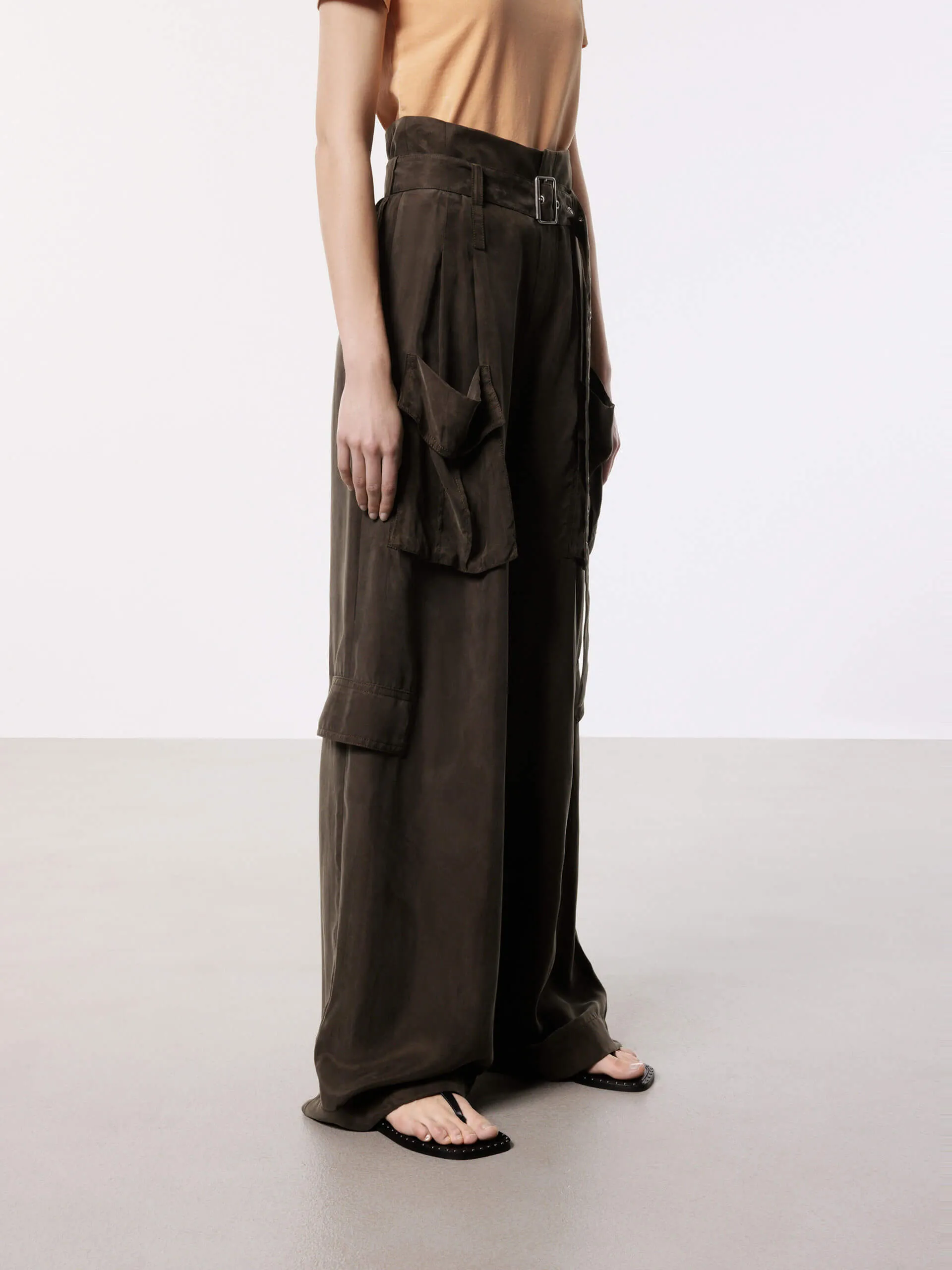 Wide Leg Cargo Pants