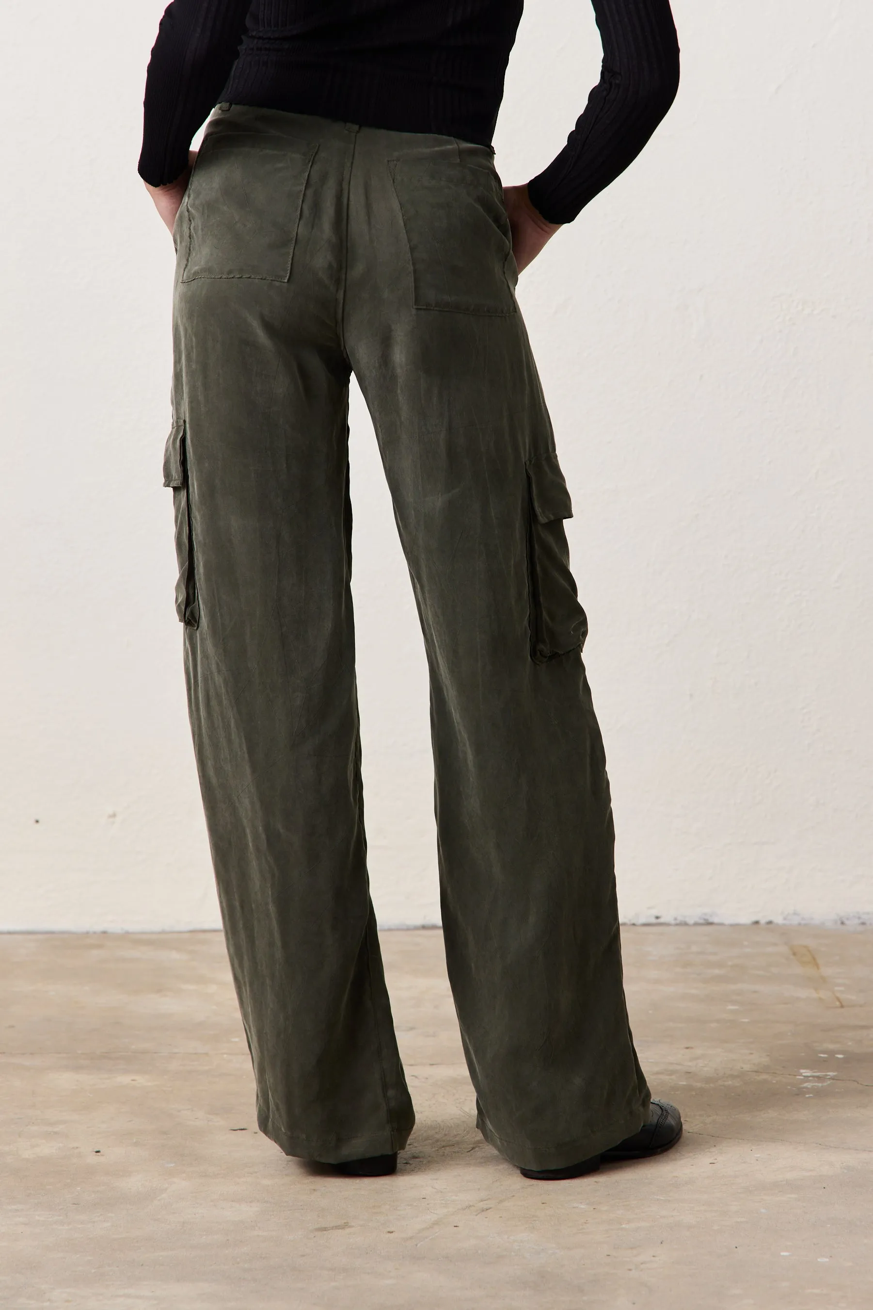 ZOEY CARGO PANTS / OLIVE